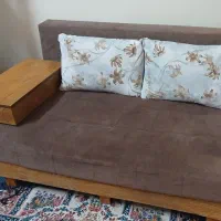 مبل راحتی قهوه ای تمیز