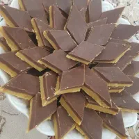 حلوا‌دورنگ وحلواخرماگردویی