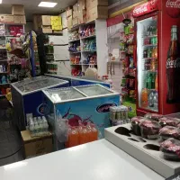 فروشنده خانم(سوپر مارکت)