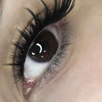 کاشت و اکستنشن  و لیفت مژه و ابرو