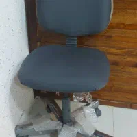 فروش یک عدد صندلی اداری در حد نو