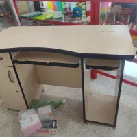 میز کامپیوتر در حمیدیه