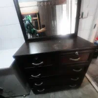 تعدادی وسایل بفروش می‌رسد