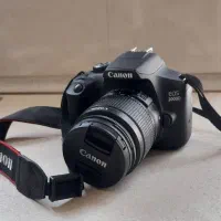 دوربین عکاسی canon 2000D