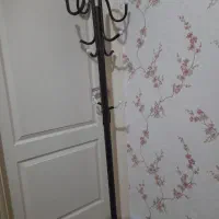 رخت اویز ایستاده