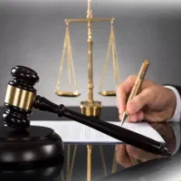 وکیل پایه یک دادگستری و مشاوره تخصصی15 سال سابقه