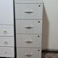 کمد چوبی ۴ کشو درحد نو