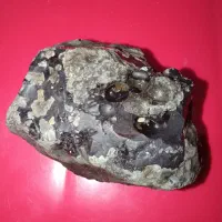سنگ قیمتی وشهاب سنگ