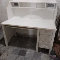 میز کامپیوتر و تحریر