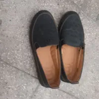 کفش‌ها سایز ۳۷