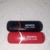 دو عدد فلش مموری ADATA