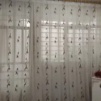 پرده چهار متر با یالان تمیز بفروش می‌رسد