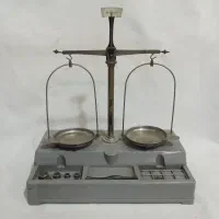 قاشق چنگال و چینی جات