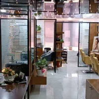 رهن واجاره اداری ۵۰ متری/گلخانه خانه اصفهان