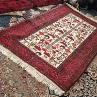 فرش دست باف خیلی تمیز کم کار