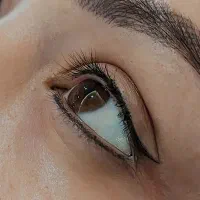 شیدلب ۱۲۰۰، خط چشم ۹۰۰، تتو بدن ۷۰۰