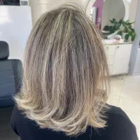 خدمات زیبایی اقتصادی لایت امبره بالیاژ کراتین احیا