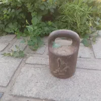 سنگ ترازو ۱۰ کیلویی