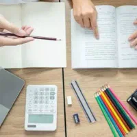 معلم زبان انگلیسی ، ریاضی ، علوم و فیزیک