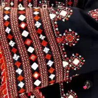 از این نمونه های لباس بلوچی دوخته میشه