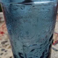 دوعدد لیوان قدمت ۱۰۰سال رنگ آبی