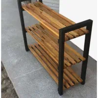 جاکفشی و میز
