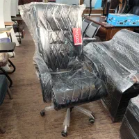 صندلی گردان اداری مدیریتی لاندا راحت|صندلی و نیمکت|مشهد, شایه|دیوار