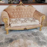 مبل هفت نفره با میز عسلی در حد