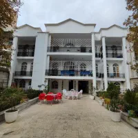 مستقلات ویلایی۱۰۰۰مترپاسداران لوکس مناسب کار/سکونت