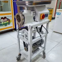 چرخگوشت الکترو کار سایز ۳۲ درحد نو