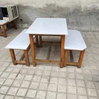 میز و نیمکت