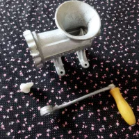 چرخ گوشتی دستی