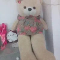 عروسک بزرگ
