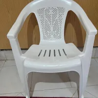 صندلی پلاستیکی