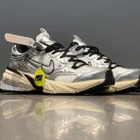 کتونی نایکی وی تو کی رنگ نقره ای(V2K)