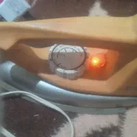 اتو قدیمی سالم