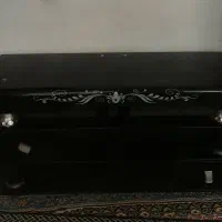 میز تلویزیون  تمیز مرتب