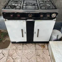 اجاق گاز ۵شعله کاملا سالم