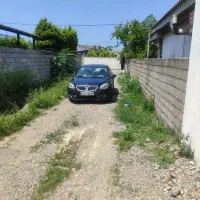 زمین داخل بافت مسکونی