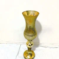 گلدان طلایی زیبا