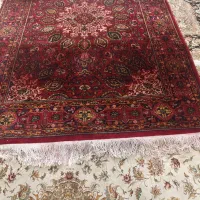 فرش ۶ متری دستباف یک عدد،فرش ۱۲متری ماشینی یک عدد