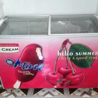 یخچال بستنی