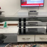 میز تلوزیون شیشه ای