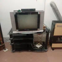 تلویزیون و دیجیتال و میز تلویزیون