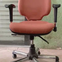 صندلی گردان اداری