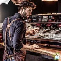 کار در کافه در باشگاه سوار کاری