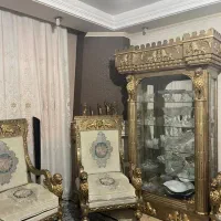 مبل سلطنتی ۹ نفره طرح شیر به همراه بوفه و ساعت ست