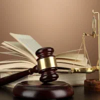 وکیل پایه یک دادگستری