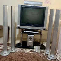 تلوزیون و سینما خانواده و میز تلوزیون