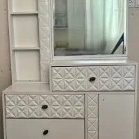 میز آرایش در حد نو